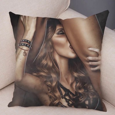 Наволочка на подушку Sexy Woman Наволочка на подушку Sexy Woman